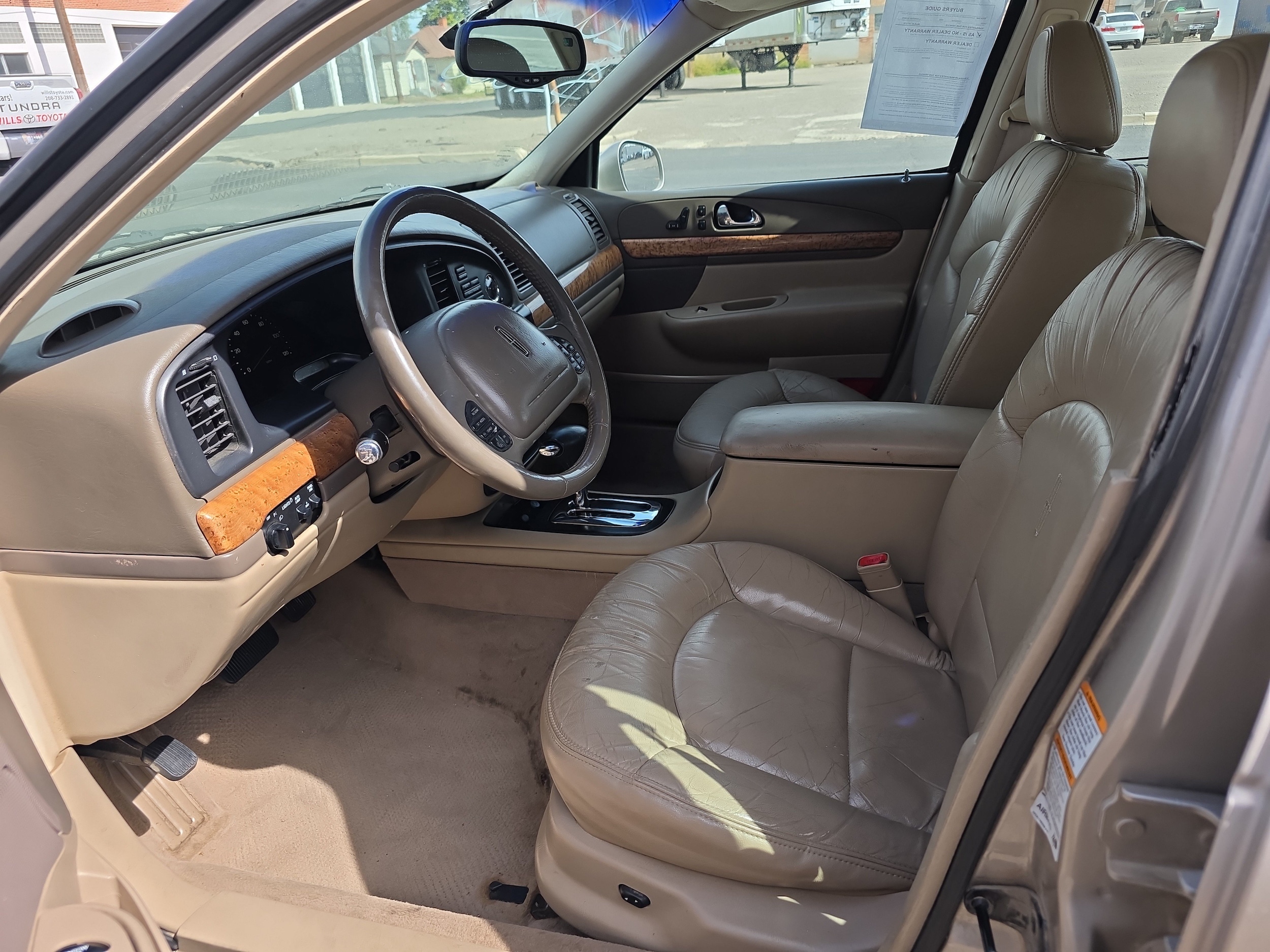 Used 2000 Lincoln Continental Base with VIN 1LNHM97V8YY839898 for sale in Twin Falls, ID