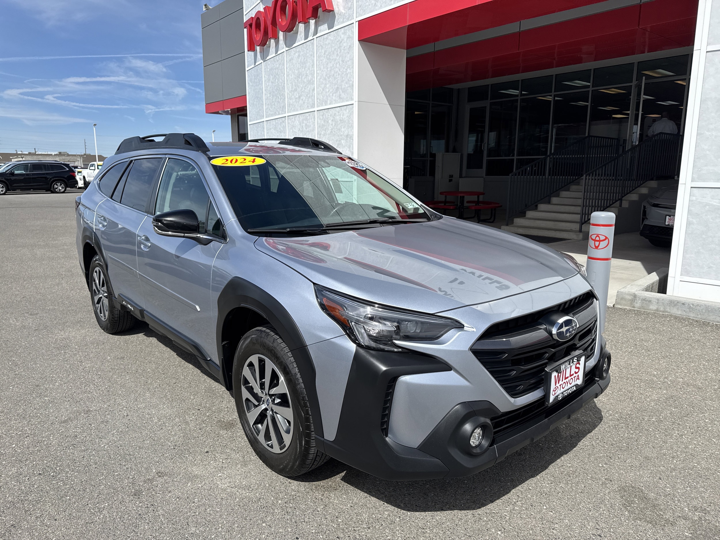 2024 Subaru Outback Premium's photo