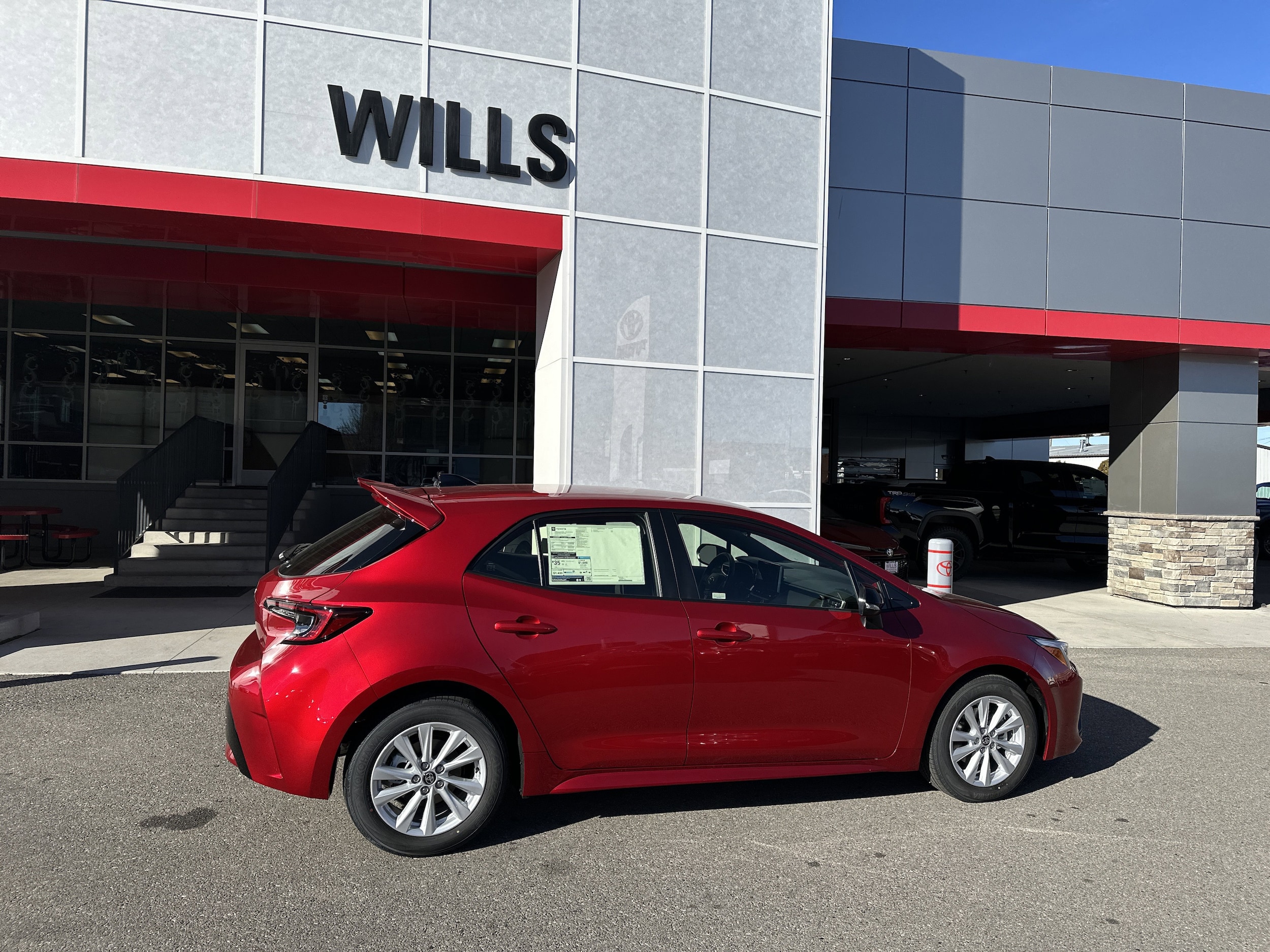 2026 Toyota Corolla Hatchback SE's photo