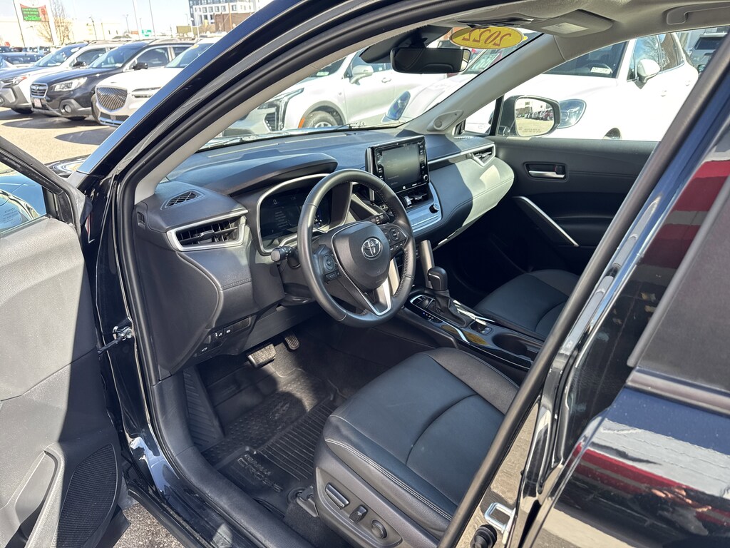 Used 2022 Toyota Corolla Cross XLE SUV