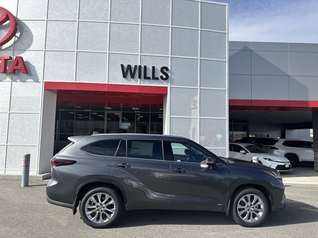 New 2025 Toyota Highlander Hybrid Limited SUV