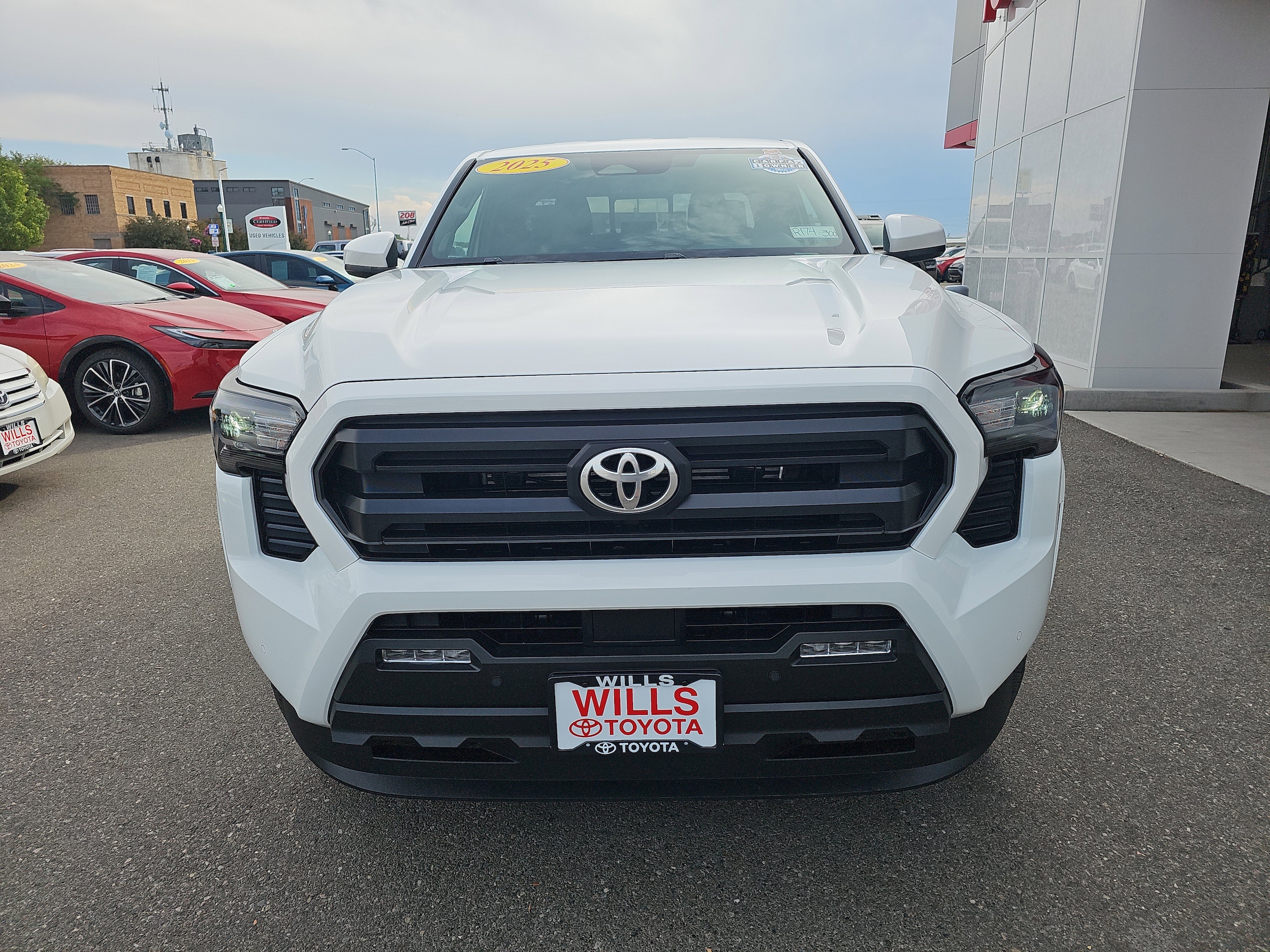 2025 Toyota Tacoma SR5 - Photo 6