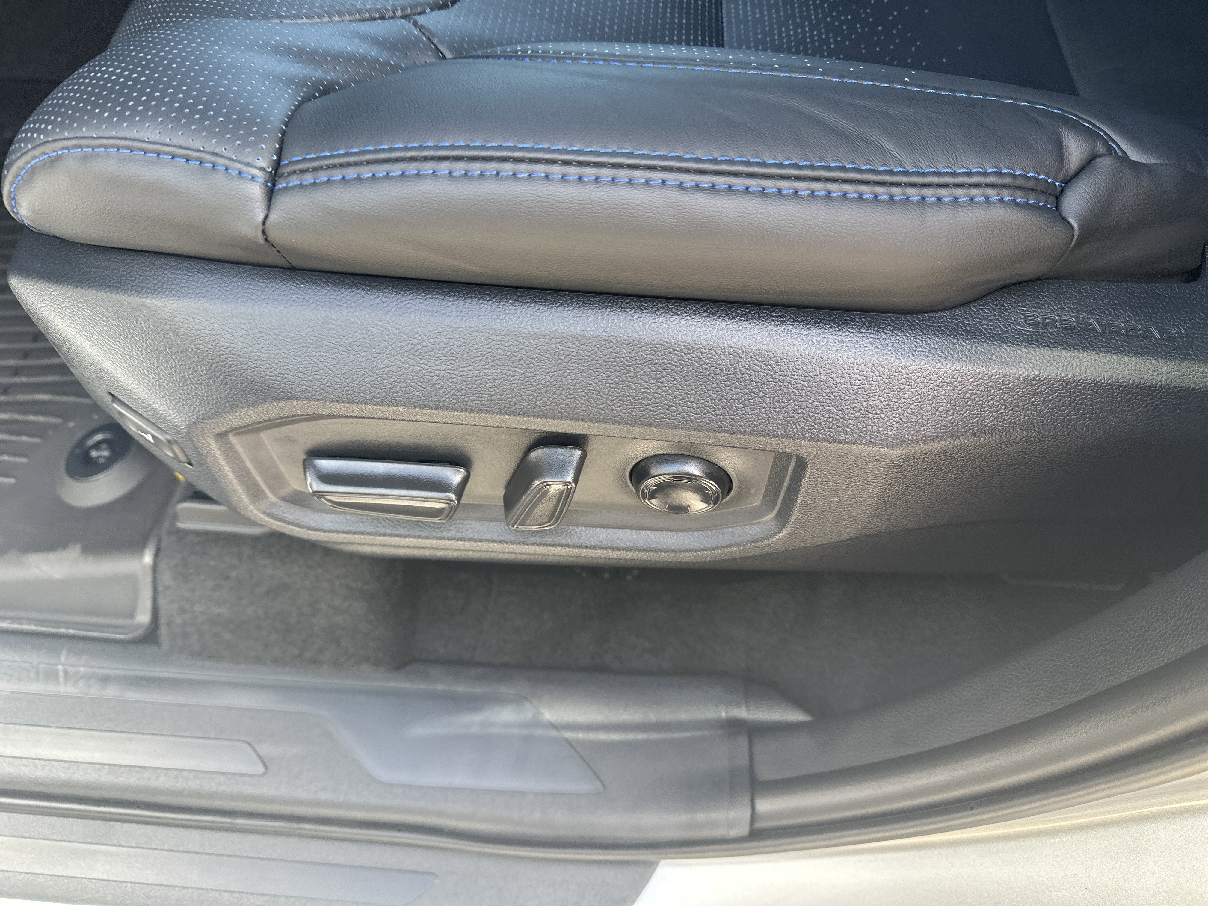 2026 Toyota Tundra Platinum - Photo 16