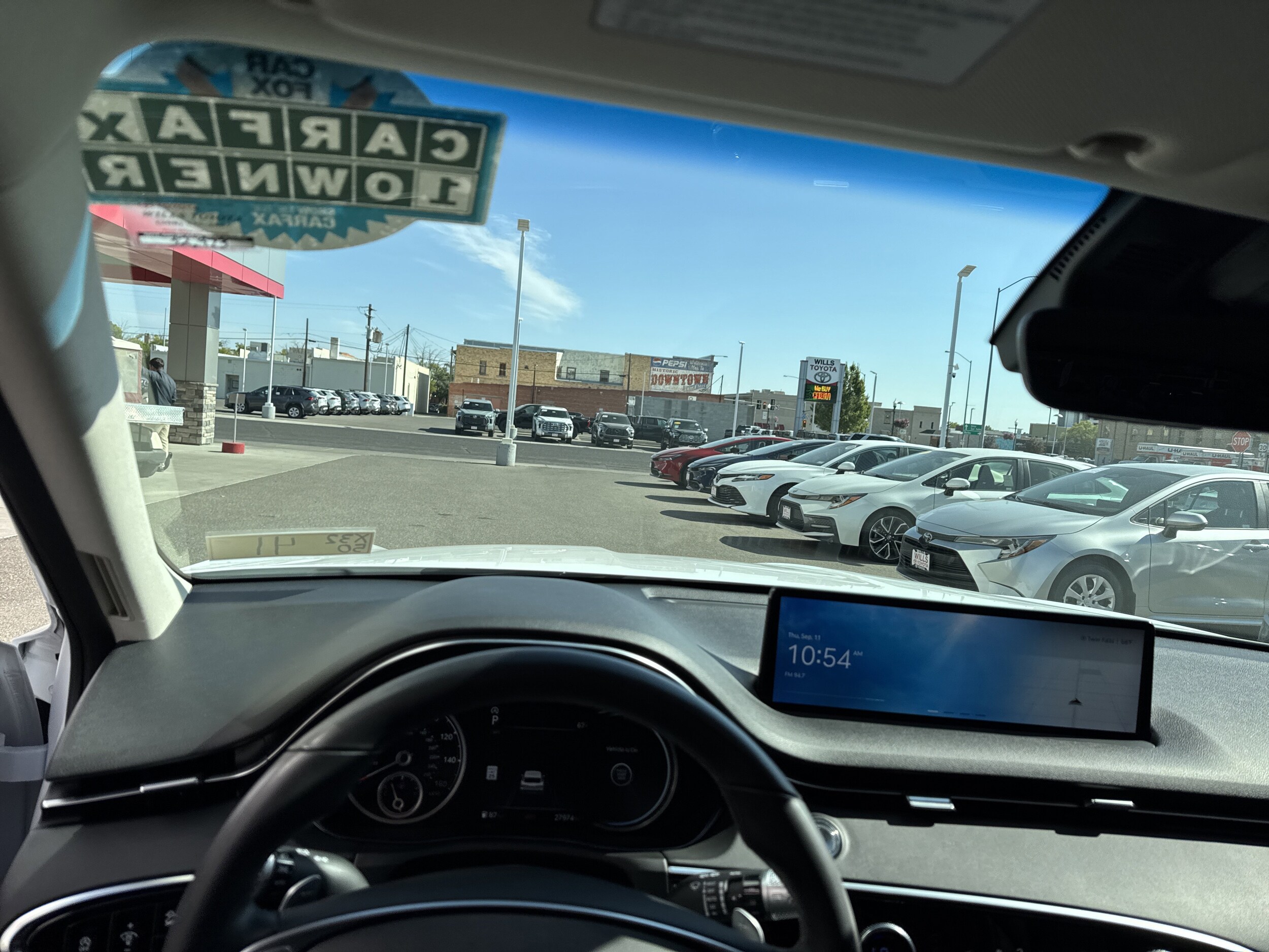 2023 Genesis GV70 2.5T photo 3