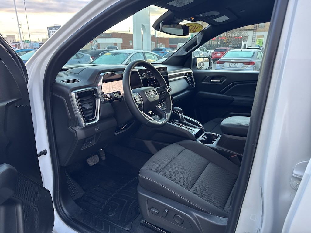 Used 2024 GMC Canyon Elevation Truck Crew Cab