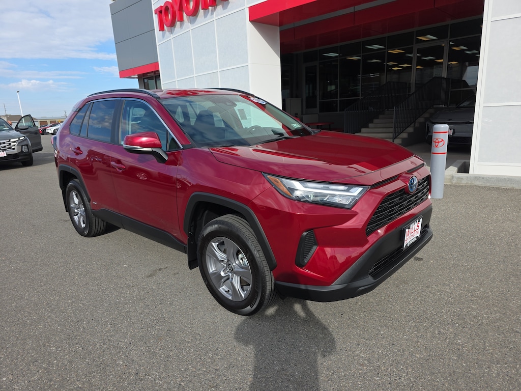 Used 2023 Toyota RAV4 Hybrid XLE SUV