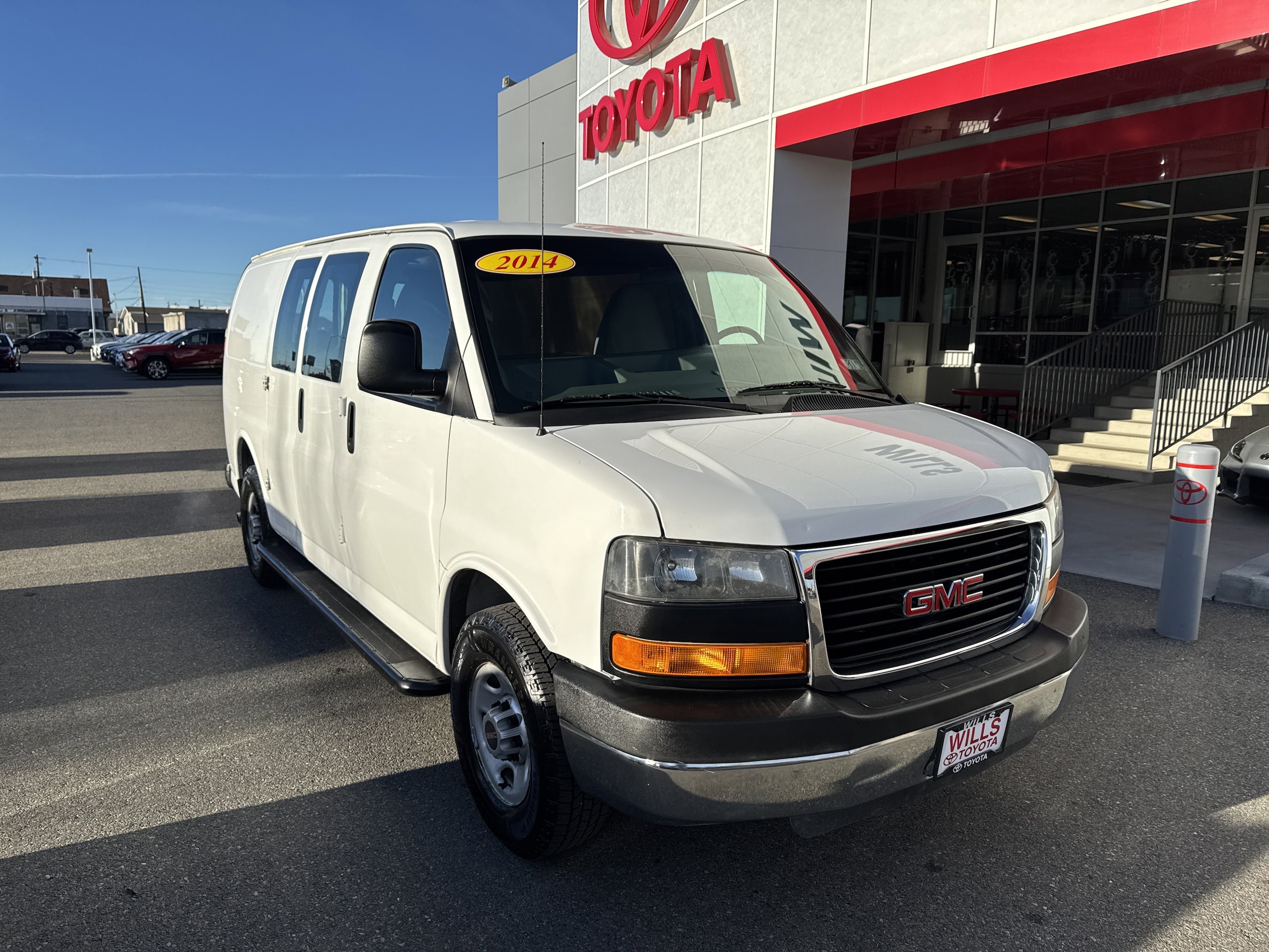 2014 GMC Savana Cargo Work Van's photo