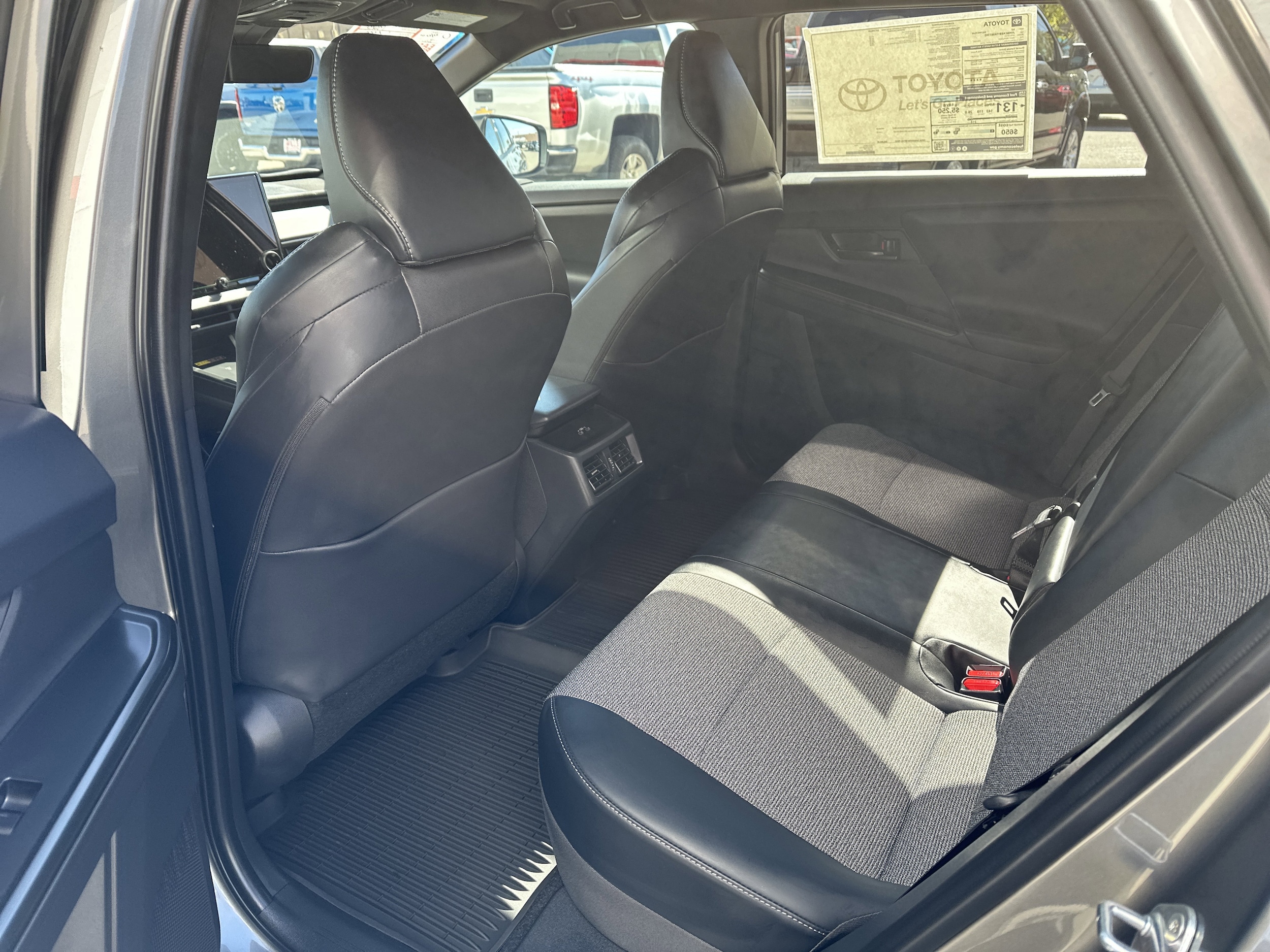 2026 Toyota bZ XLE - Photo 12