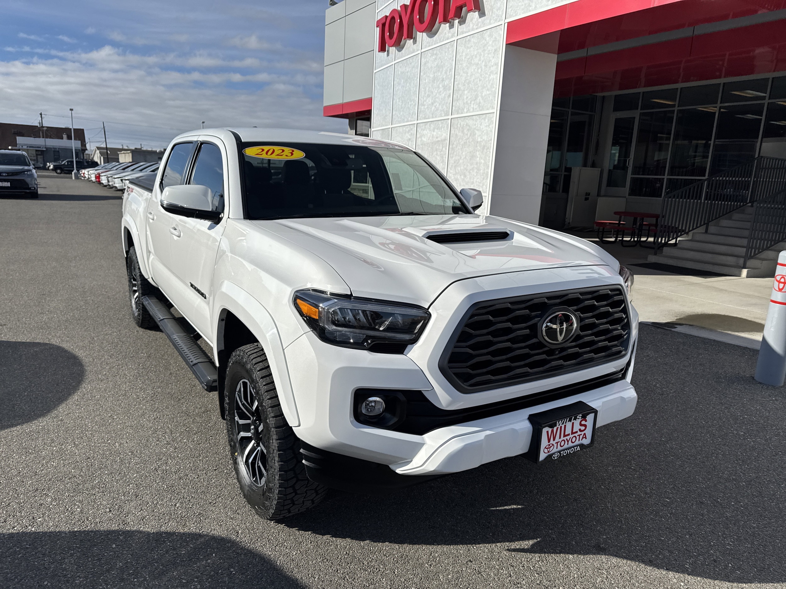 2023 Toyota Tacoma TRD Sport's photo