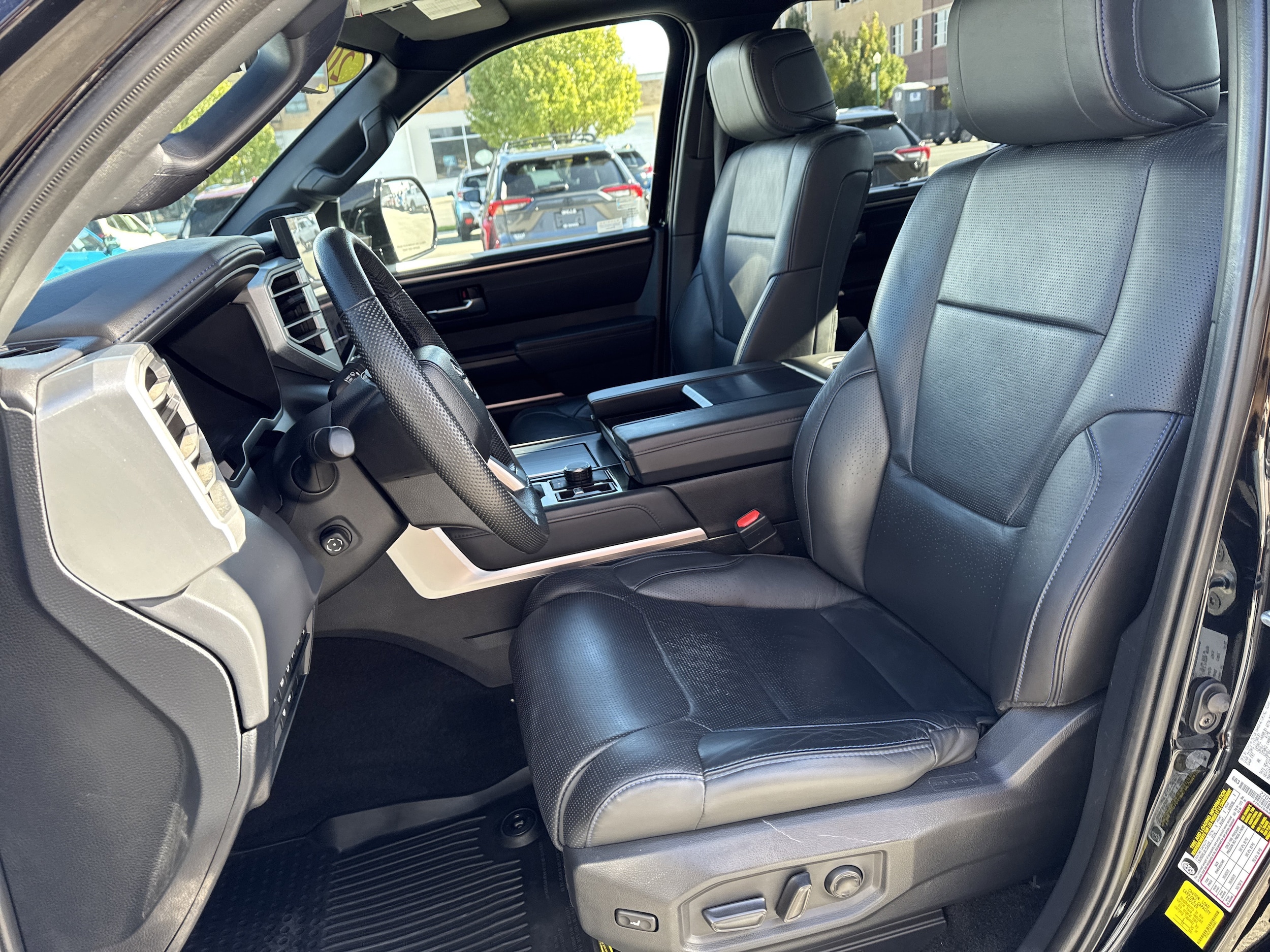 2024 Toyota Tundra Platinum - Photo 10