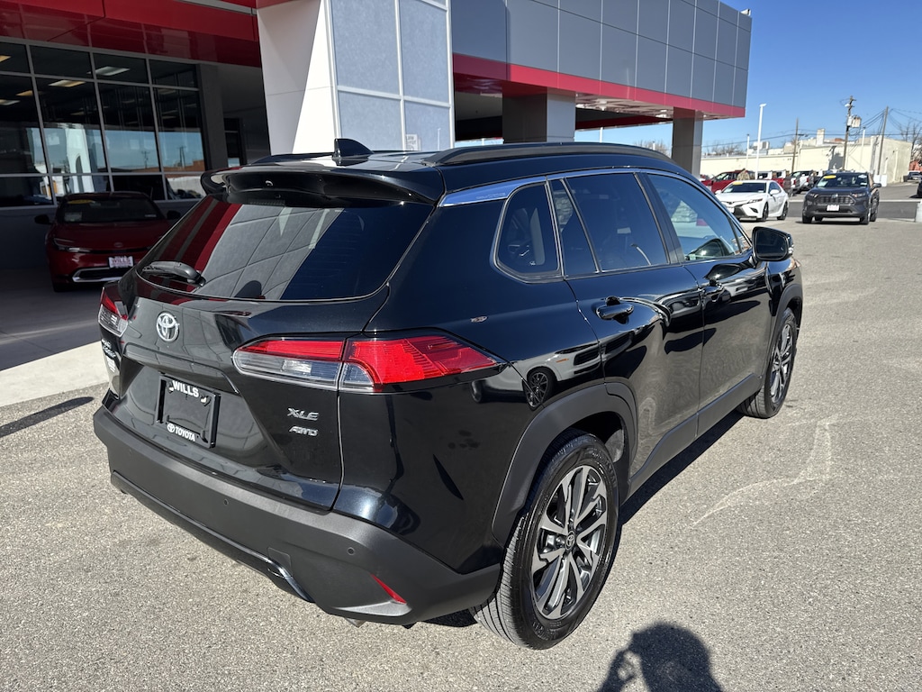 Used 2022 Toyota Corolla Cross XLE SUV