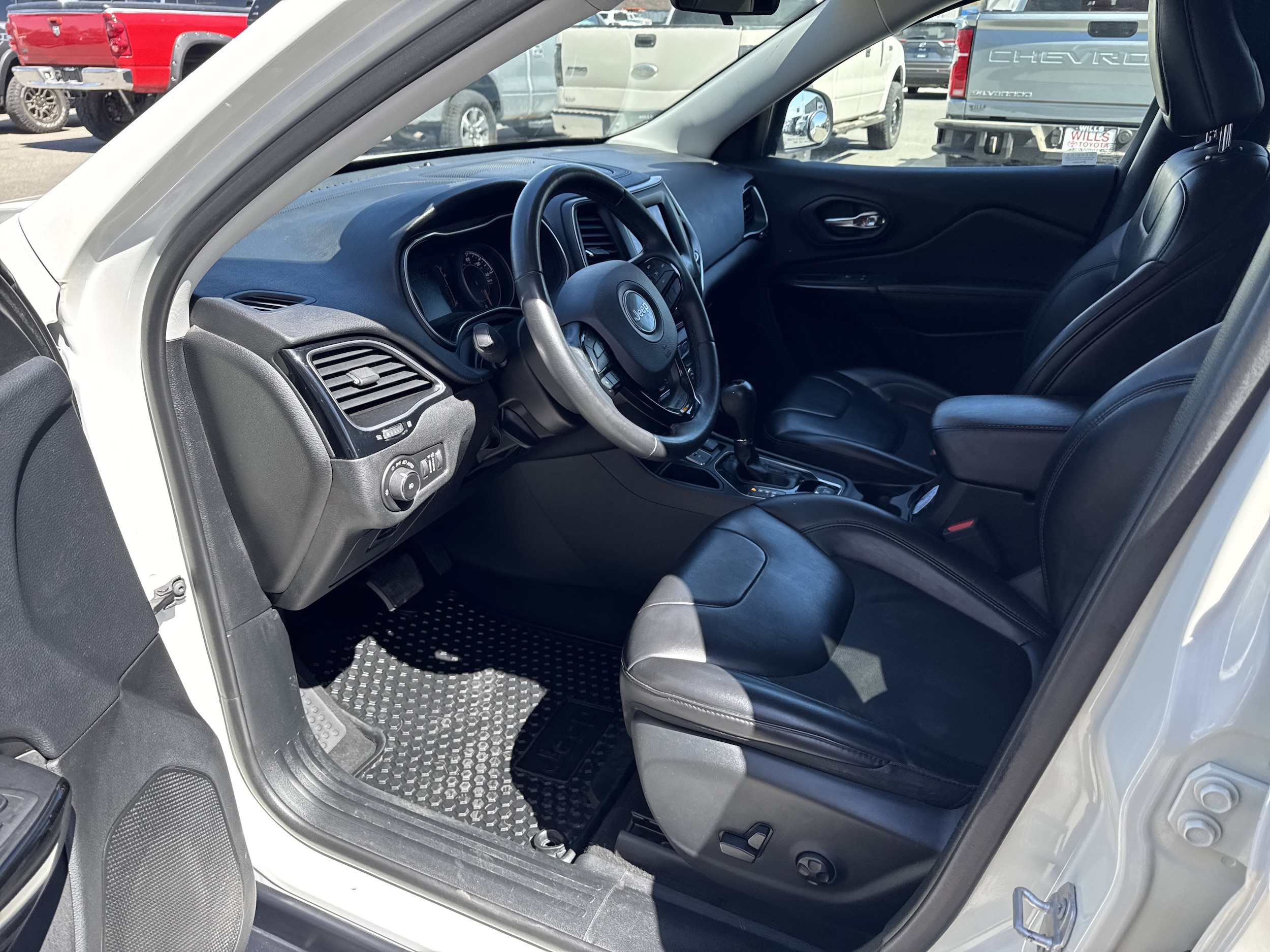 2019 Jeep Cherokee Altitude's photo