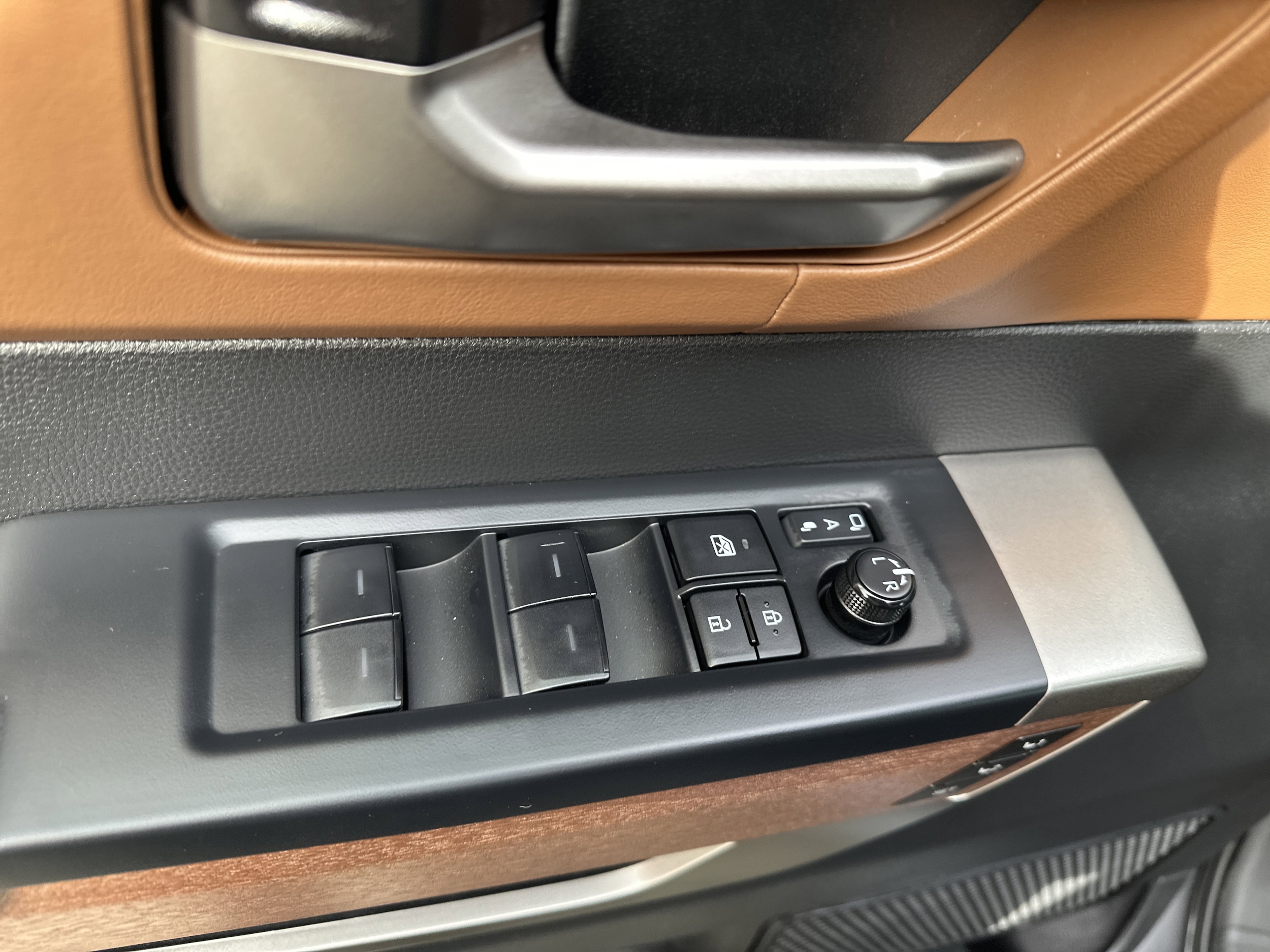 2026 Toyota Tundra 1794 Edition - Photo 18