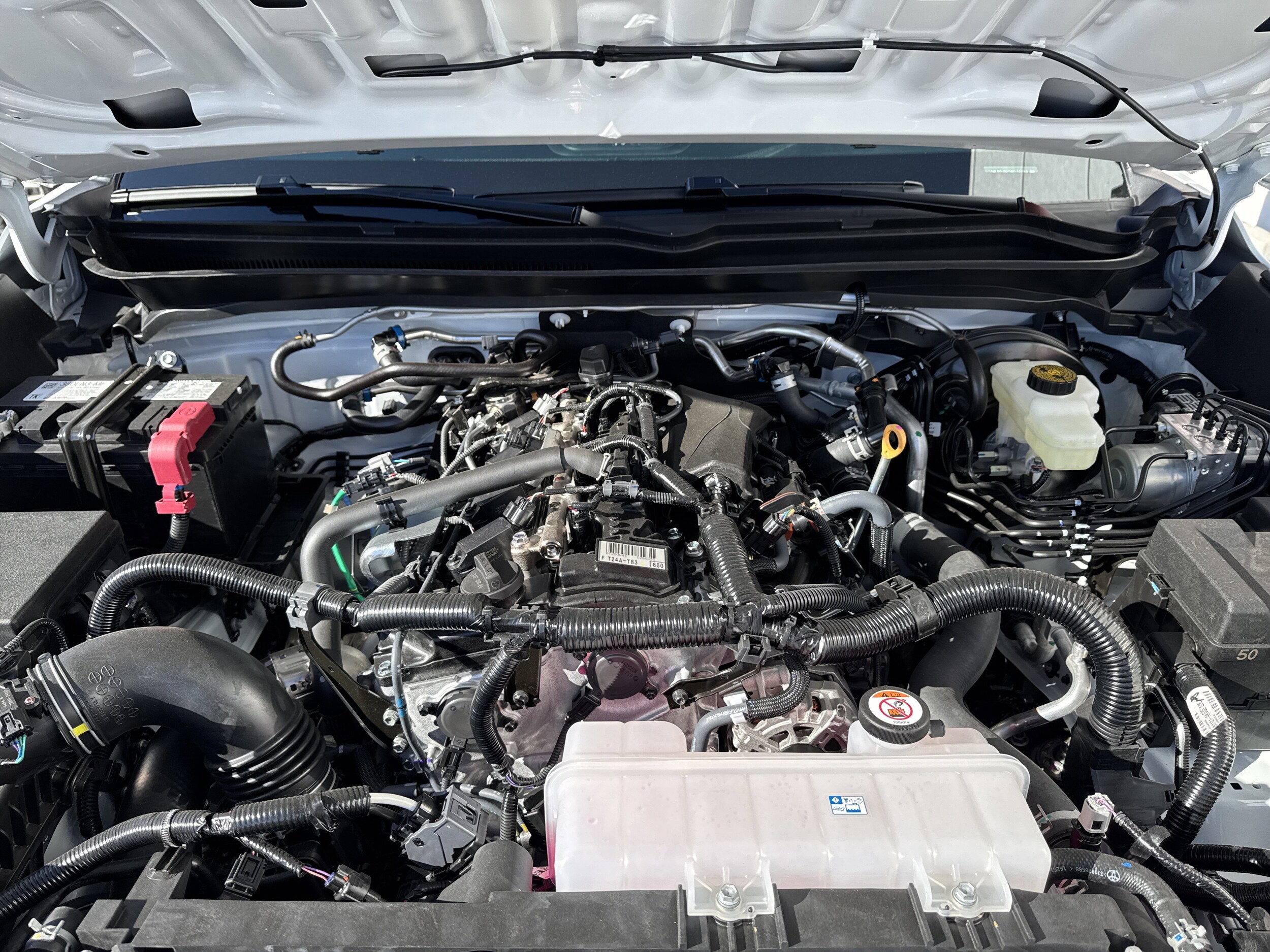 2025 Toyota Tacoma SR5 - Photo 9