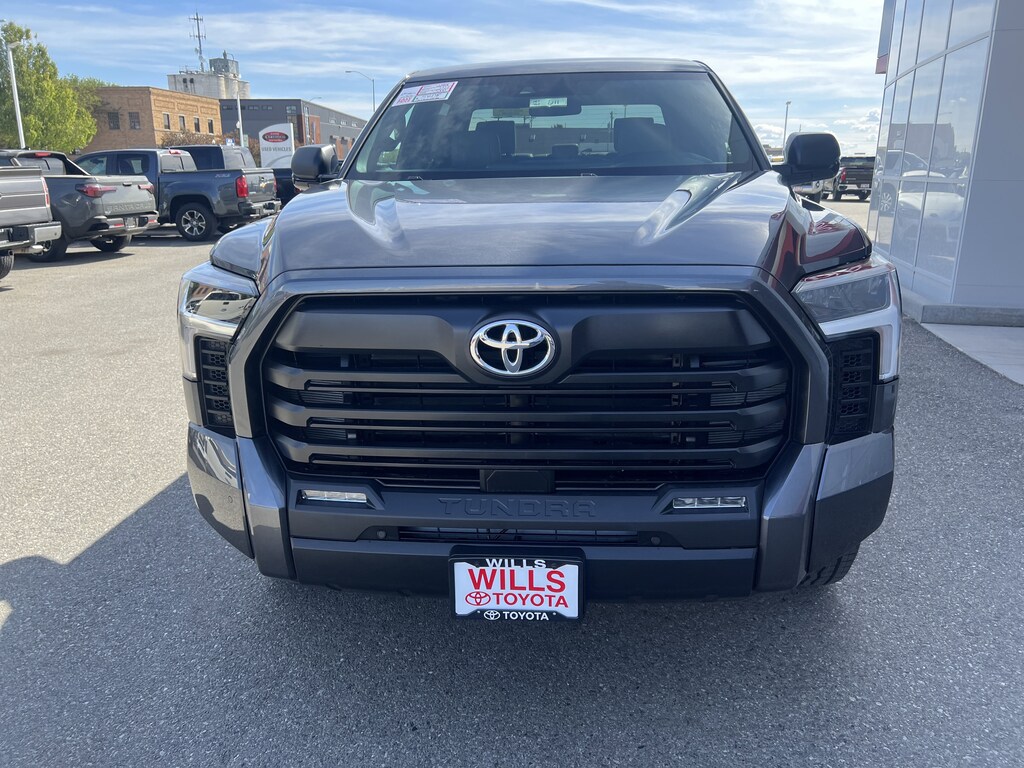 New 2026 Toyota Tundra SR5 w/Convenience Pkg Truck CrewMax
