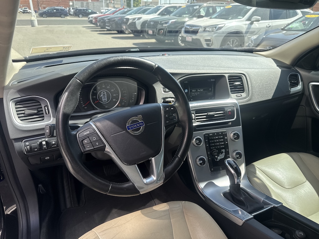Used 2017 Volvo S60 T5 FWD Dynamic Sedan