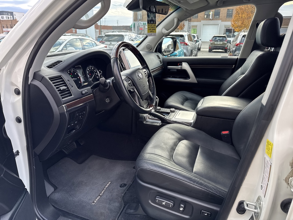 Used 2017 Toyota Land Cruiser V8 SUV