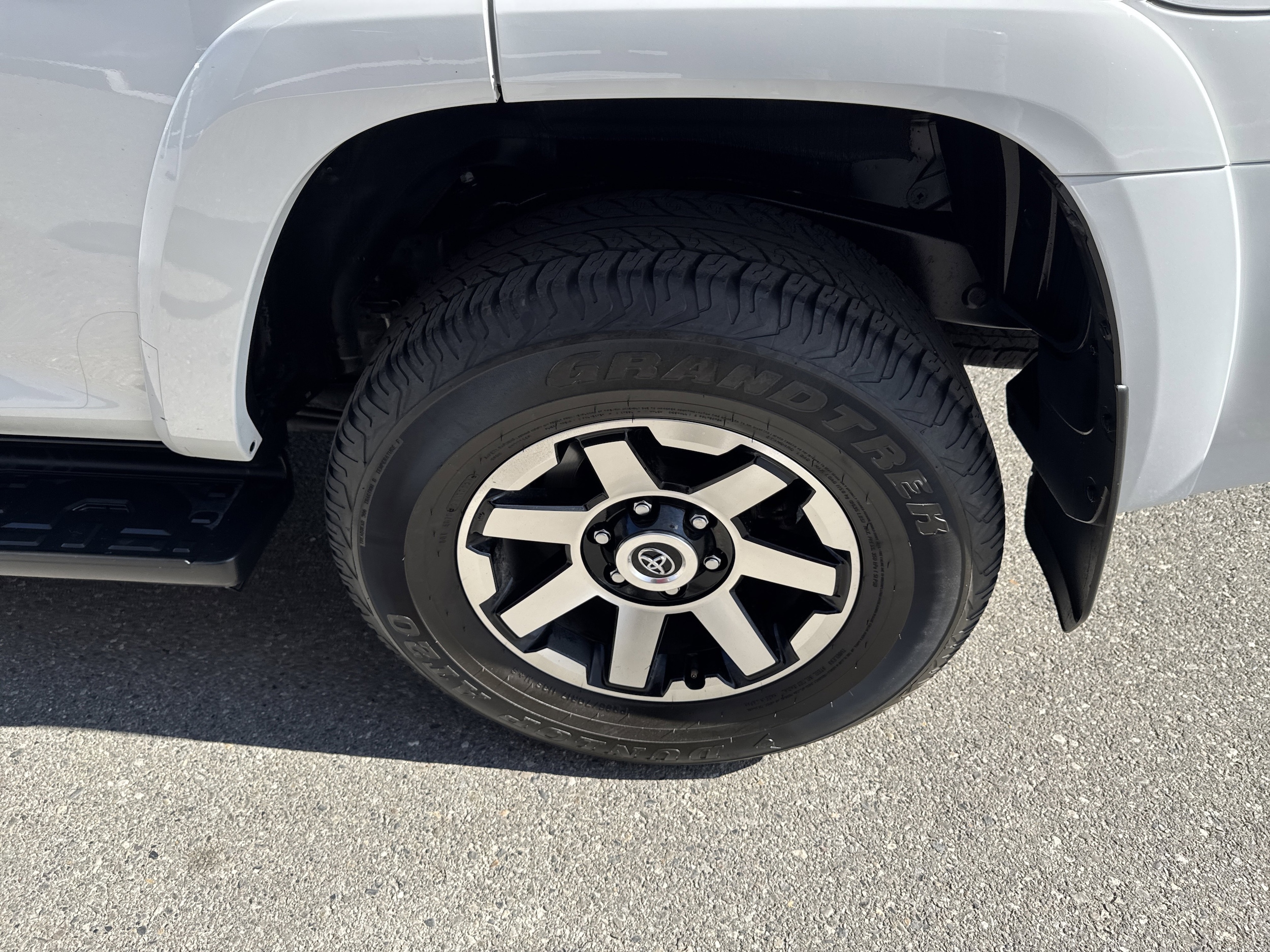 2024 Toyota 4Runner TRD Off-Road - Photo 8