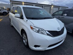 New 2013 Toyota Sienna LE V6 7 Passenger Auto Access Seat Van for Sale in Twin Falls, ID