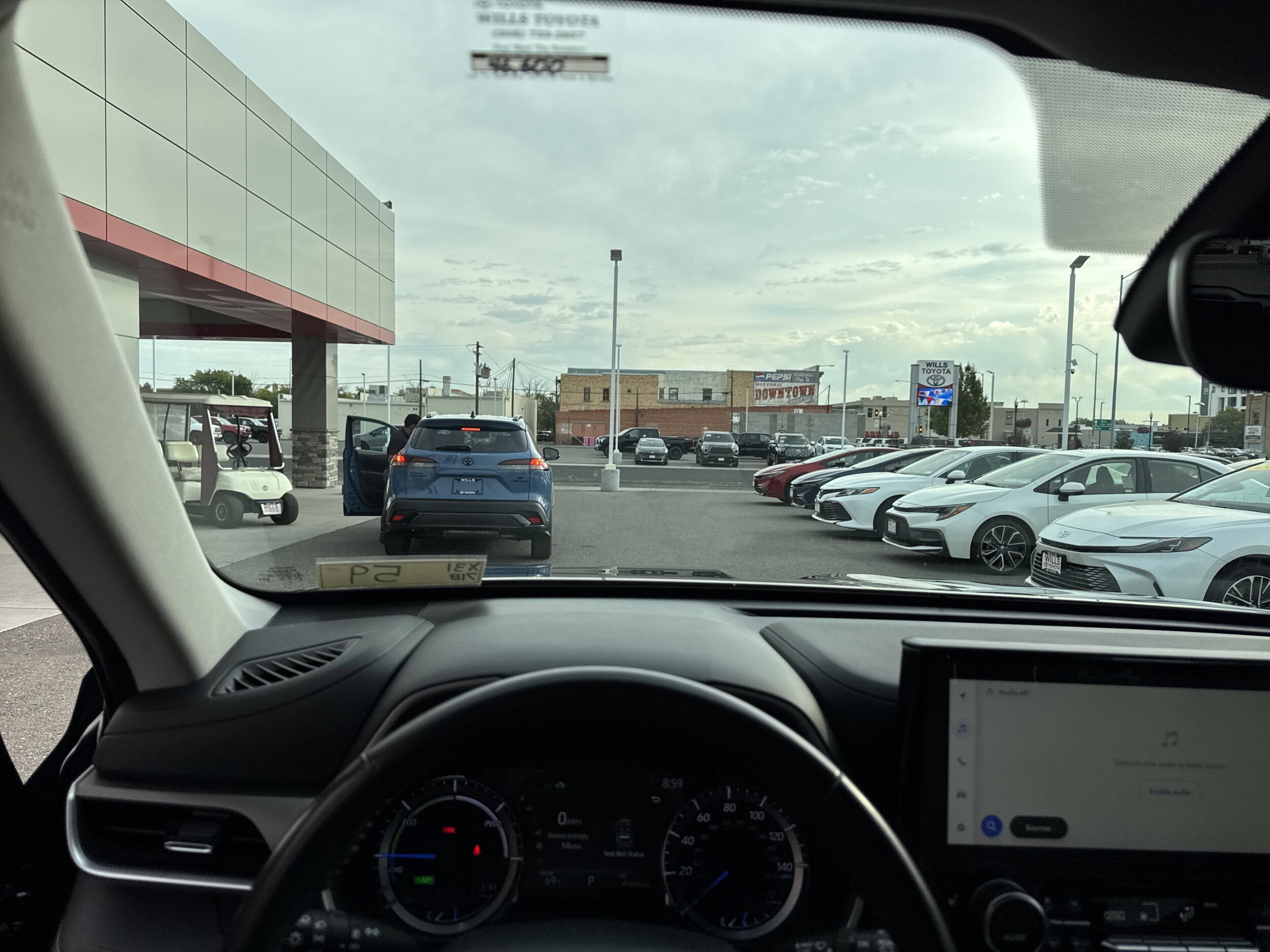 2023 Toyota Highlander Hybrid XLE photo 3