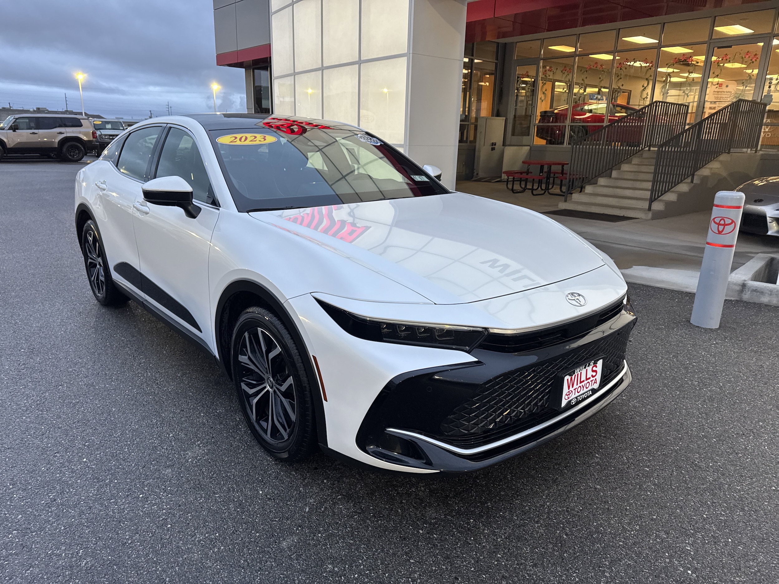 2023 Toyota Crown Limited's photo