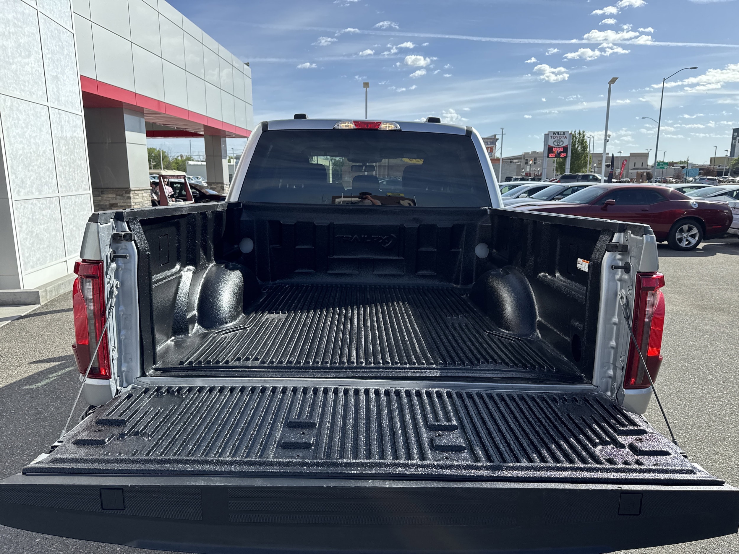 2024 Ford F-150 XLT - Photo 12