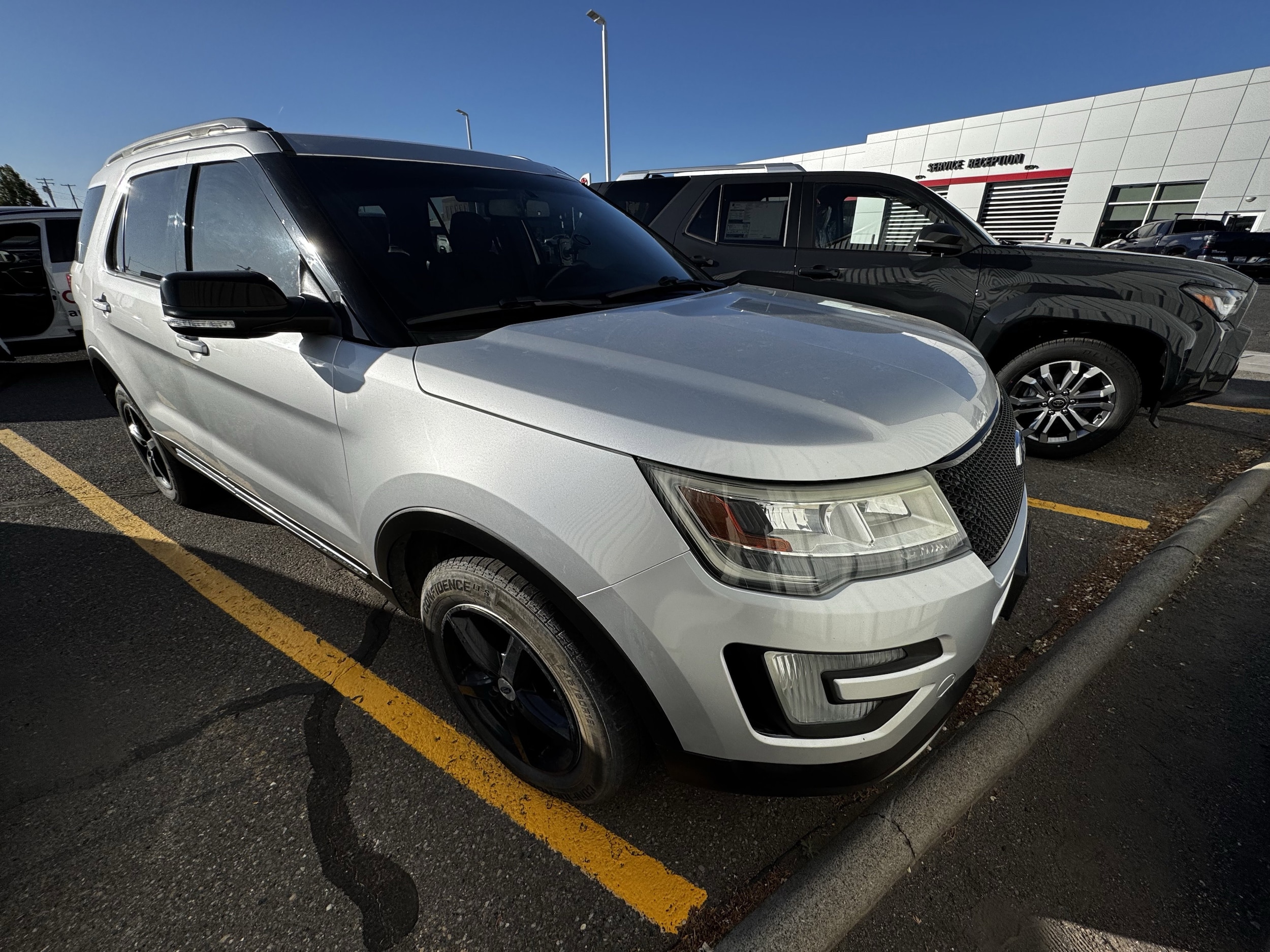2016 Ford Explorer XLT 4WD's photo