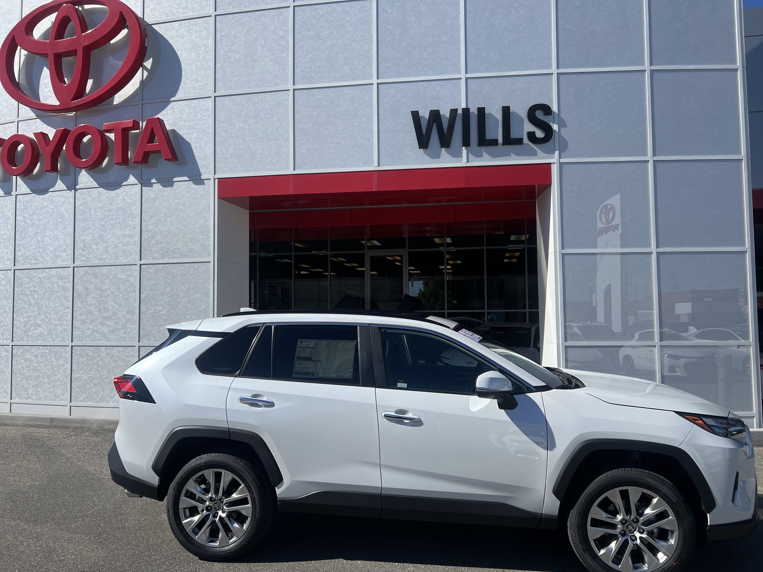 2025 Toyota RAV4 Limited's photo