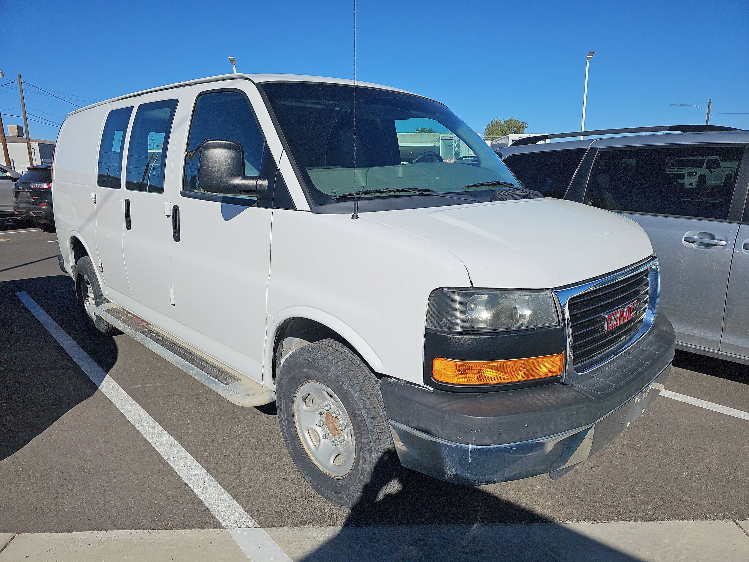 2014 GMC Savana Cargo Work Van's photo