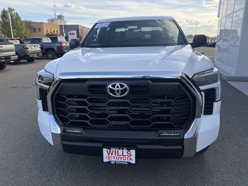 New 2026 Toyota Tundra SR5 w/ TRD Off Road Pkg Truck CrewMax