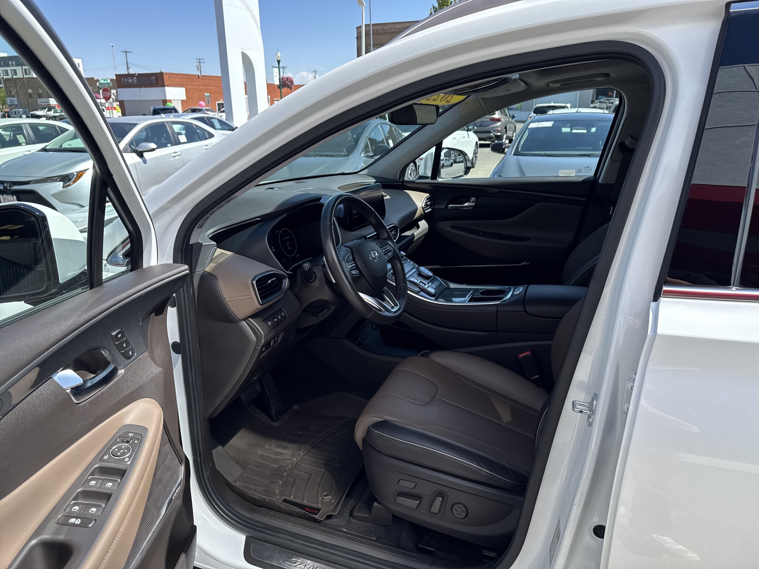2022 Hyundai Santa Fe Limited photo 2