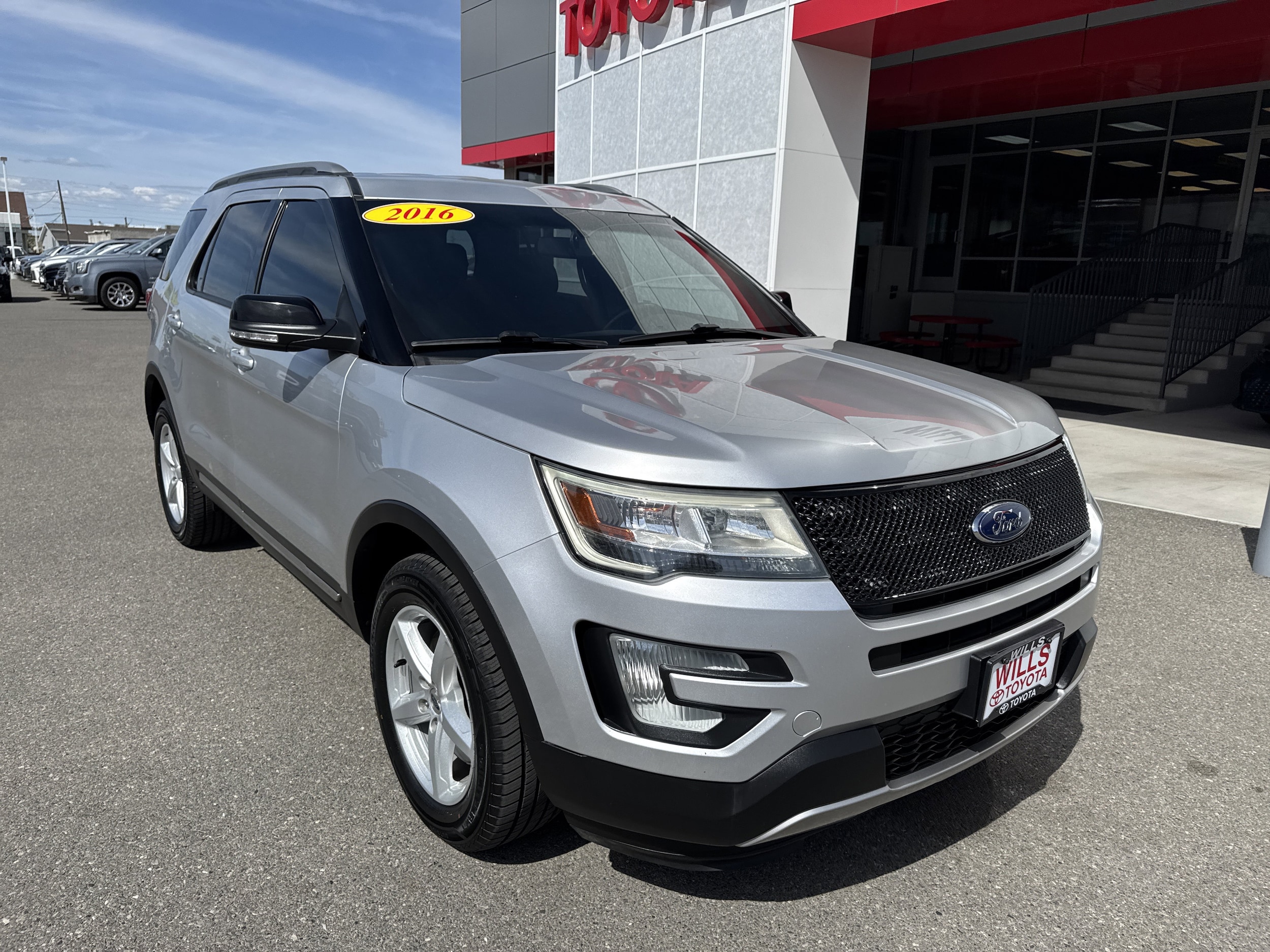 2016 Ford Explorer XLT 4WD's photo