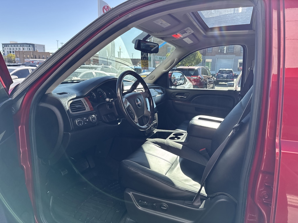 Used 2013 GMC Yukon XL 1500 SLT 4WD SUV