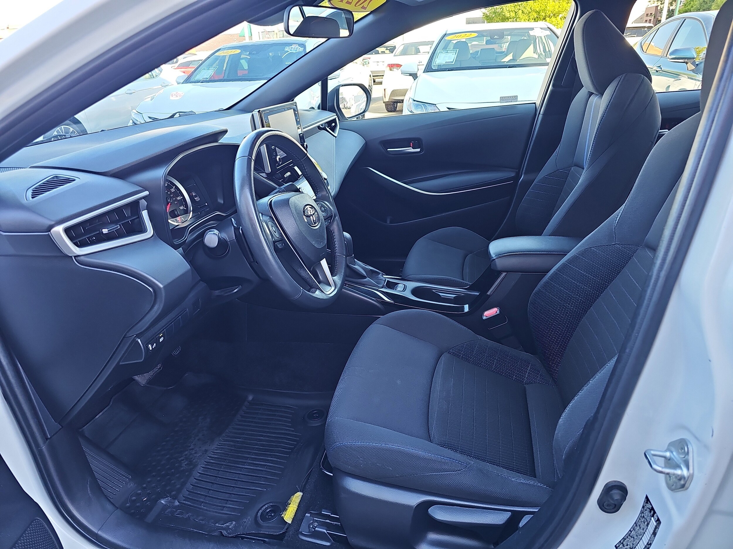 2021 Toyota Corolla SE photo 2