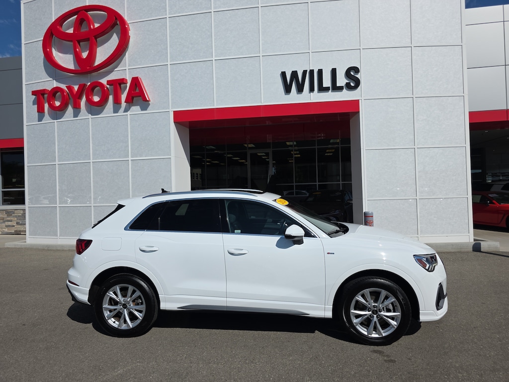 Used 2024 Audi Q3 45 S line Premium SUV