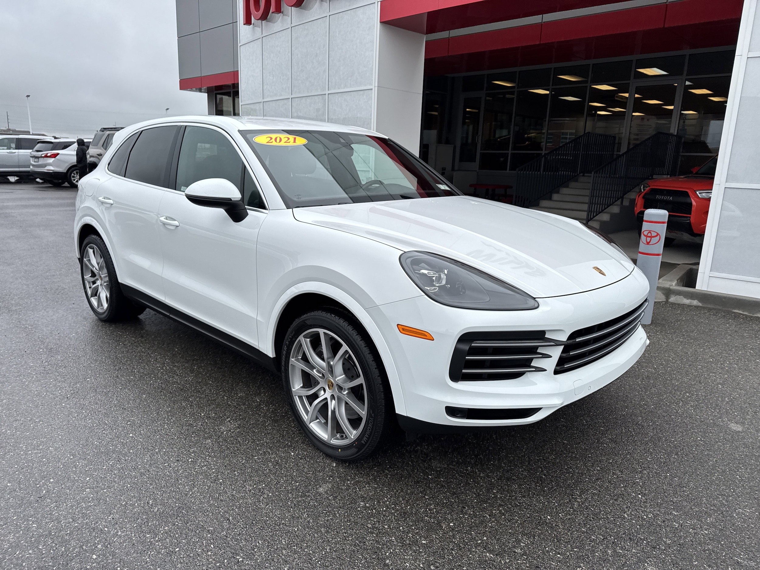 2021 Porsche Cayenne Base's photo