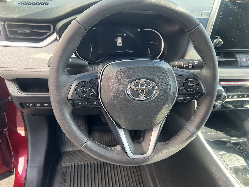 New 2025 Toyota RAV4 XLE SUV