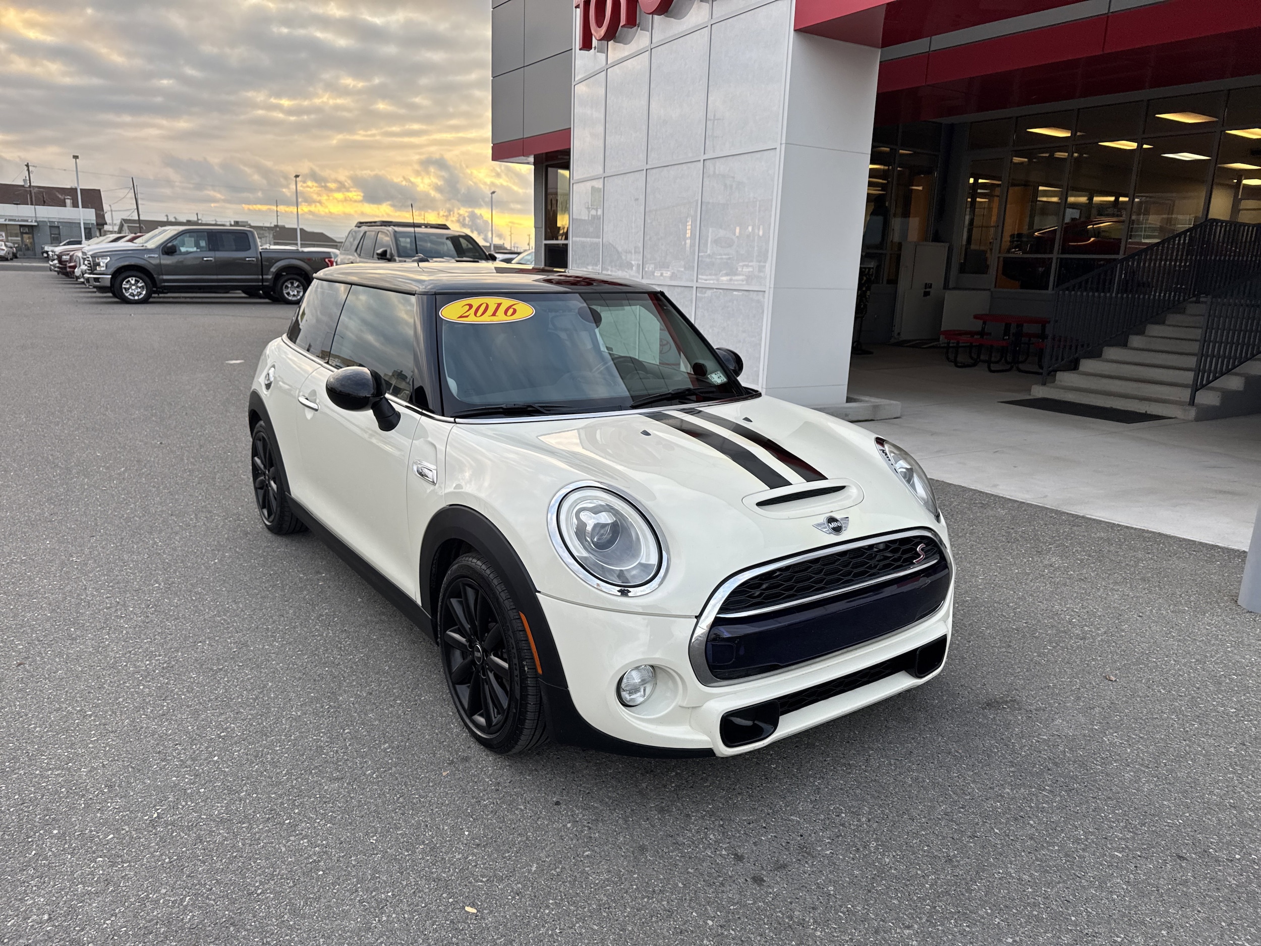 2016 MINI Cooper S