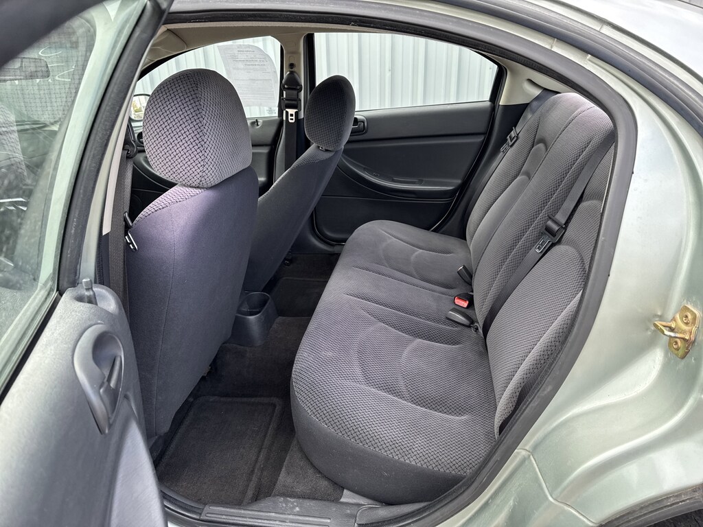 Used 2005 Dodge Stratus SXT Sedan