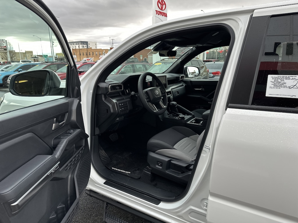 New 2025 Toyota Tacoma TRD Off-Road Truck Double Cab