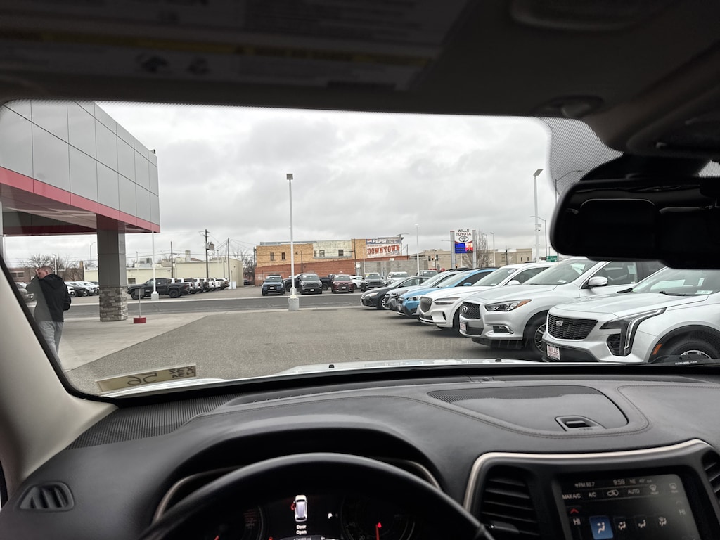 Used 2016 Jeep Cherokee Limited 4x4 SUV