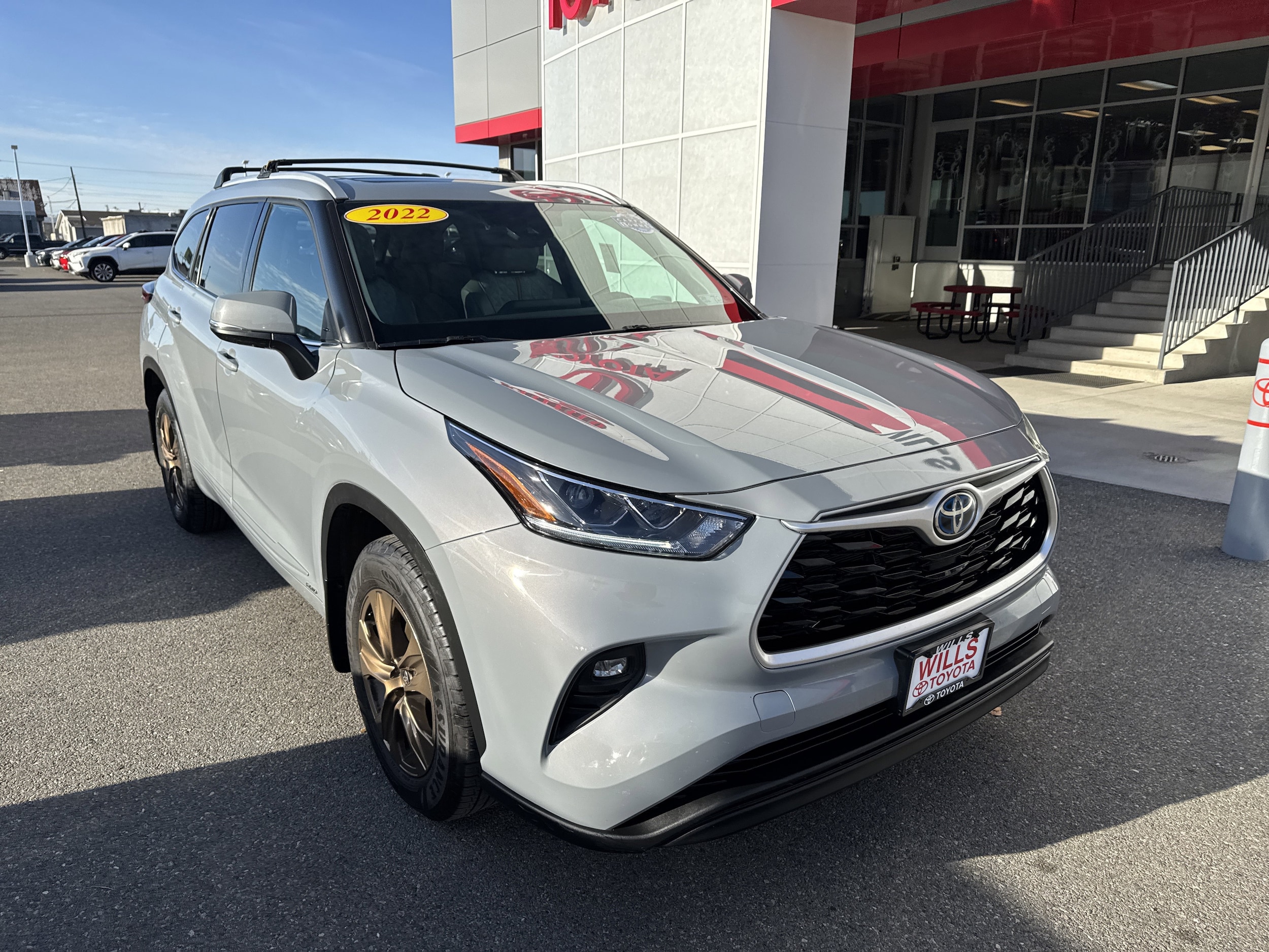 2022 Toyota Highlander Bronze Edition's photo