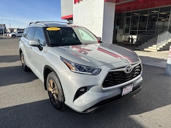 New 2022 Toyota Highlander Hybrid XLE Bronze SUV for Sale in Twin Falls, ID