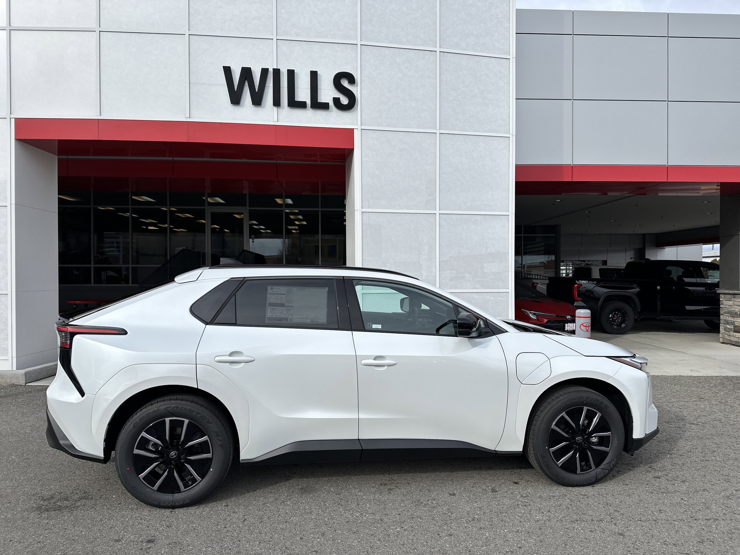 2026 Toyota bZ XLE's photo