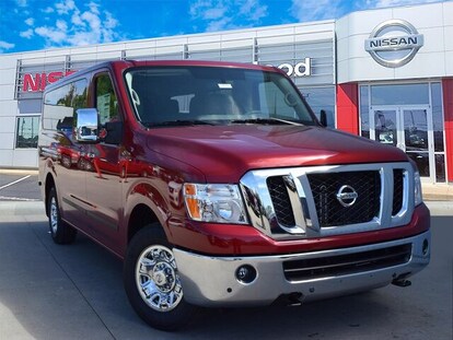 Used 2017 Nissan Nv Passenger Van Review Edmunds