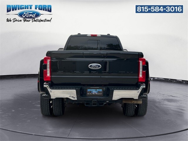 2023 Ford F-450 photo 4