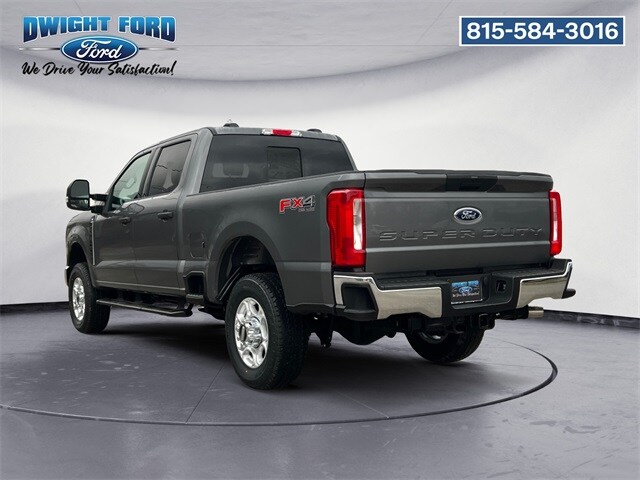 2026 Ford F-250 XLT photo 3