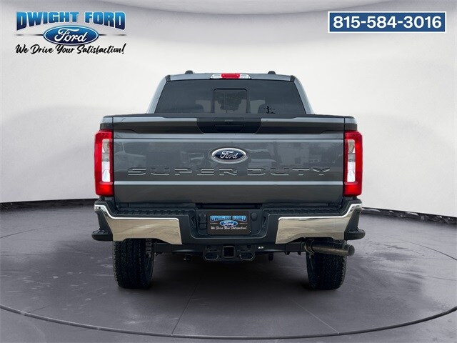2026 Ford F-250 XLT photo 4