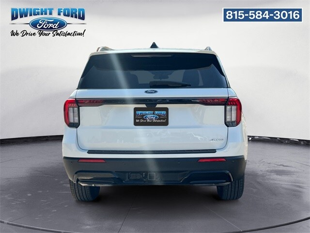 2025 Ford Explorer ST-Line photo 3