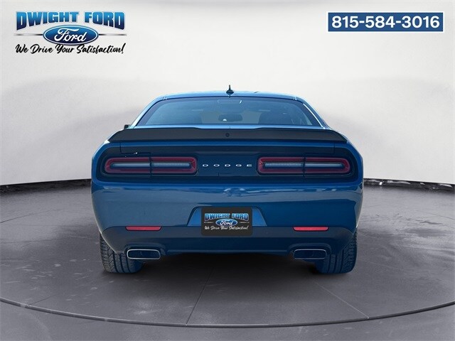 2023 Dodge Challenger R/T photo 4